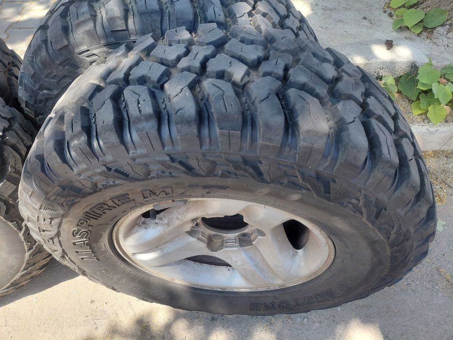 Гуми за кал 265 75 16 Austone