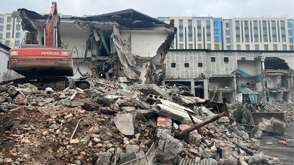 Демонтаж бетона,снос,гидромолот,спец.техника