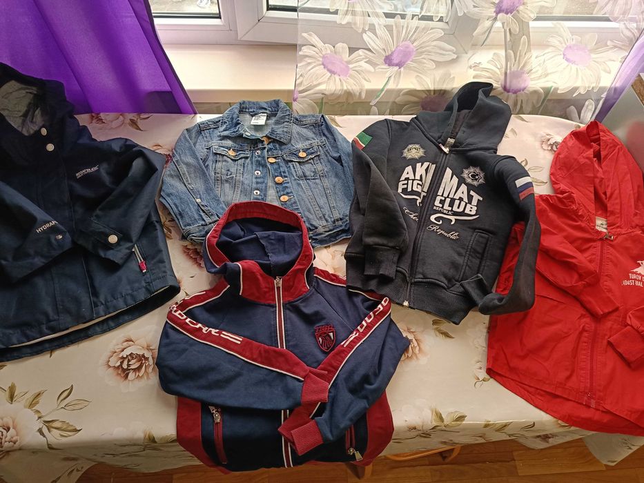 Продам детские вещи