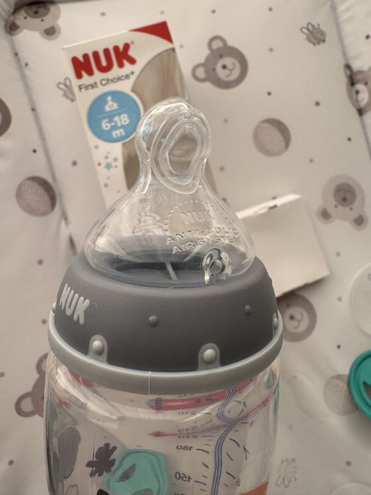 шише NUK Mickey Mouse