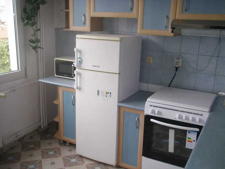 Дава се под наем Двустаен апартамент в Бургас, Меден рудник - зона Б - 75 кв.м за 185 € - Снимка #1