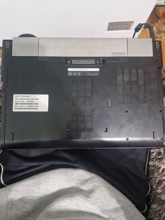 Vand laptop mana a doua