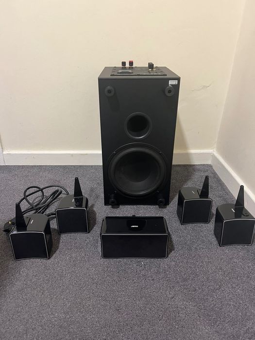 Jamo озвучителна система със субуфер