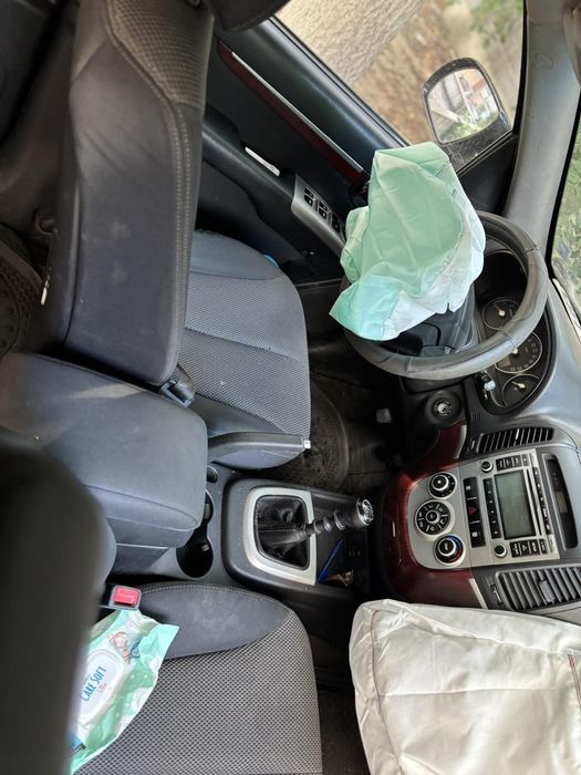 Хюндай Санта Фе 2008 г(2.0/D4D)НА ЧАСТИ!