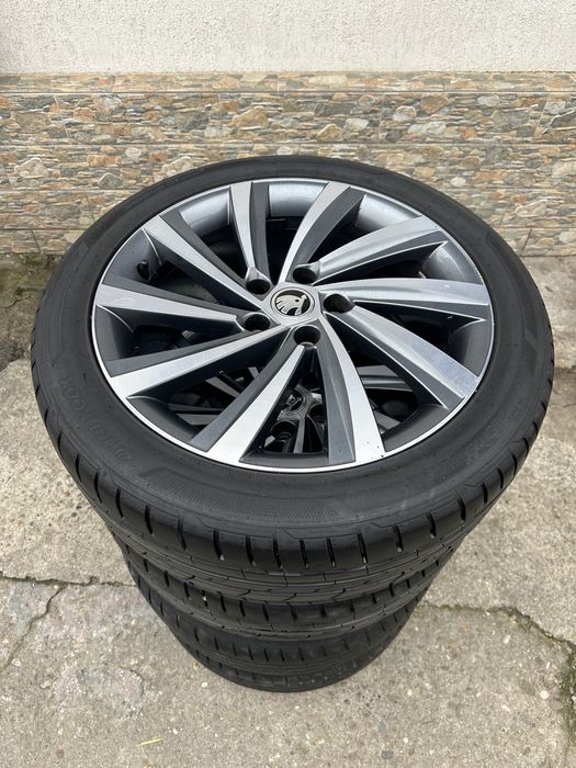 Jante Skoda Octavia Perseus / Golf Cupra 225 45 18 Hankook vara