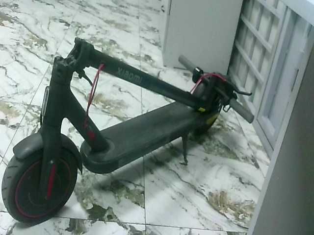 Xiaomi Mi Electric Scooter 4 Pro