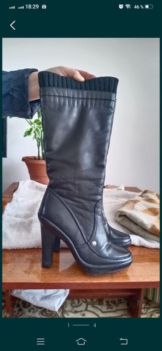 Продаются сапоги женские