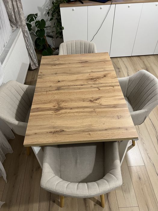 Masa cu 4 scaune Jysk