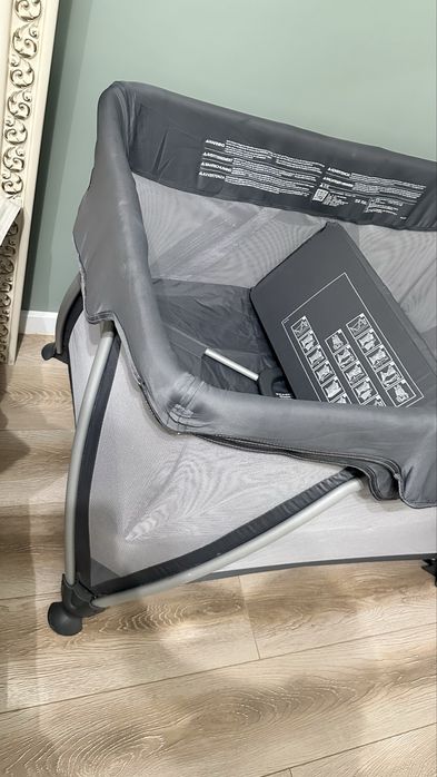 Манеж складной Nuna