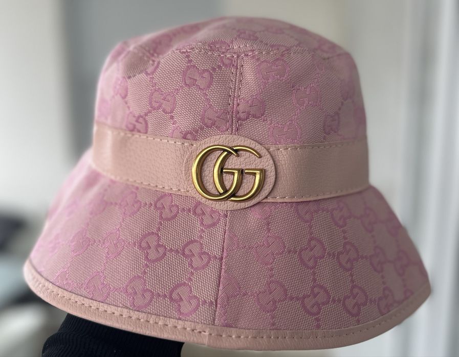 Дамска шапка  Gucci