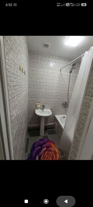 Продается квартира ориентир 7 микраен. Однако местная 3 этаж 45 кв