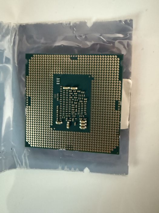 Vand procesor Intel I3-7100
