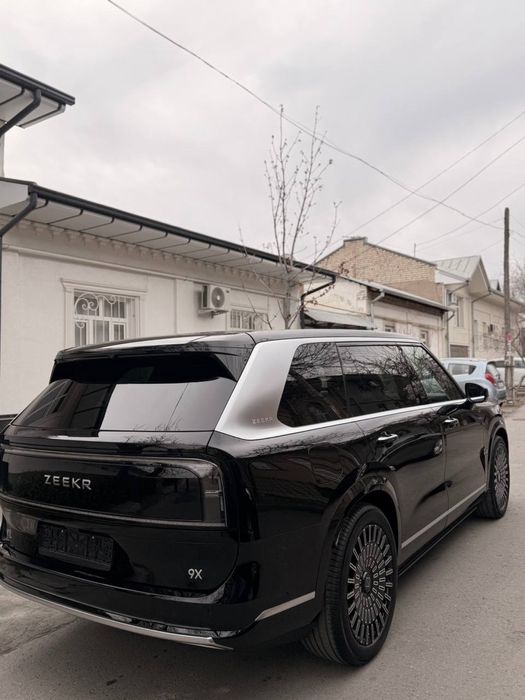Zeekr 9x masla zor tozza
