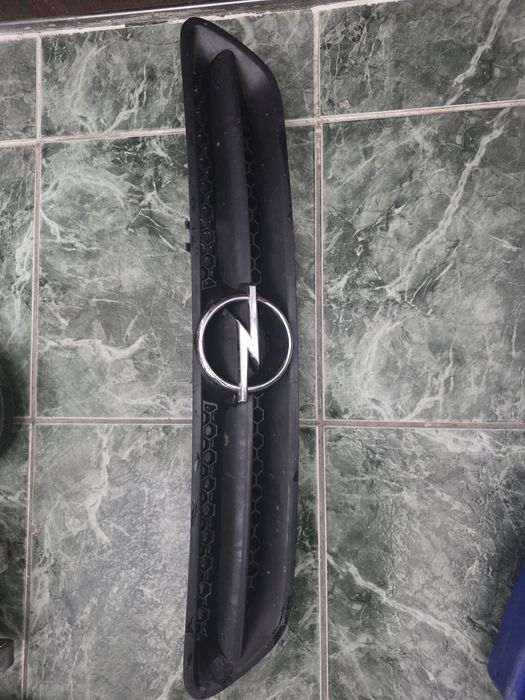 Grila opel astra g bertone