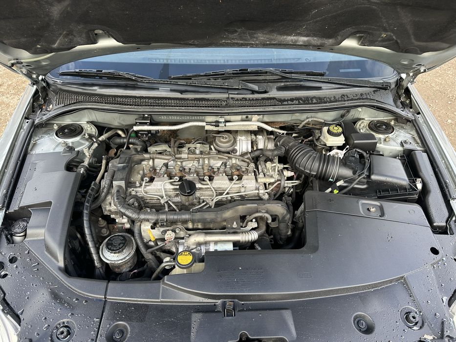 На Части Тойота Авенсис Facelift 2.2dcat-177k!