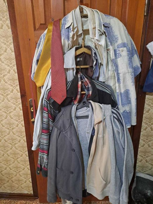 Классический костюм  и рубашки