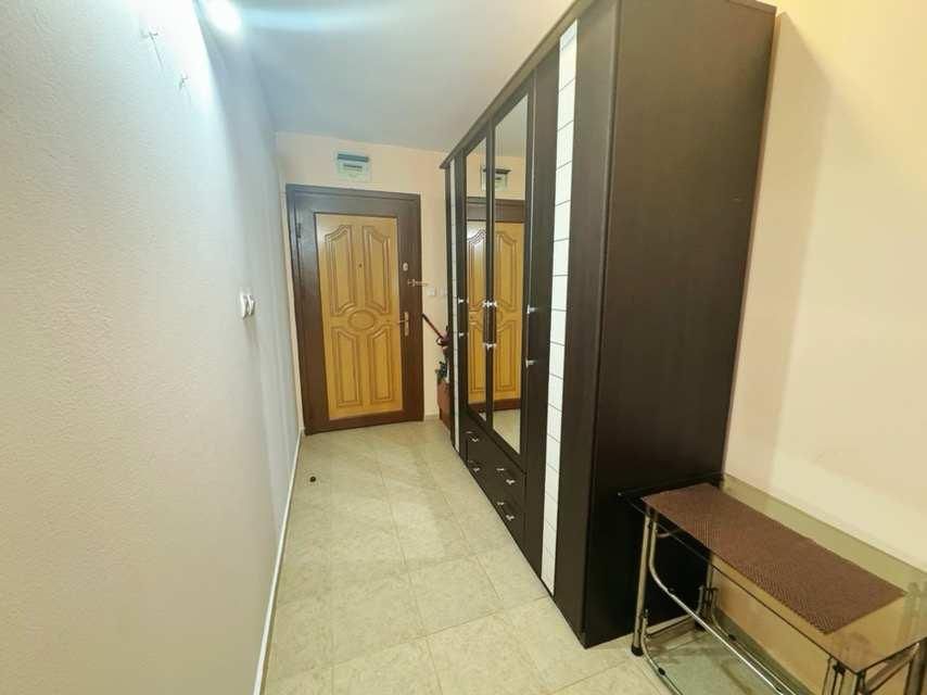 Двустаен апартамент, под наем, Център