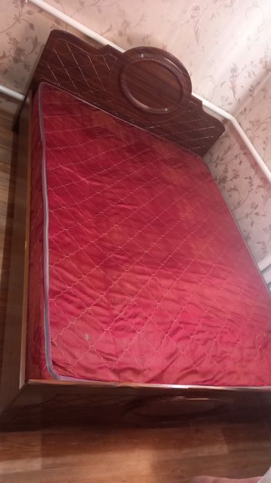 Продам спальни гарнетур