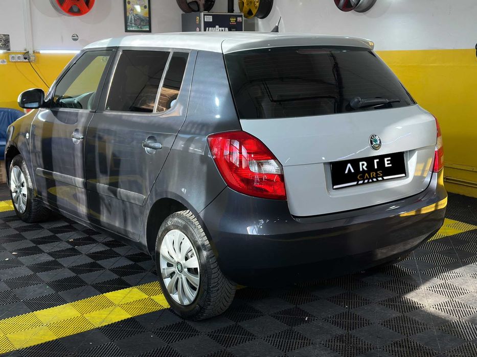 SKODA Fabia 2012 — imagine 3