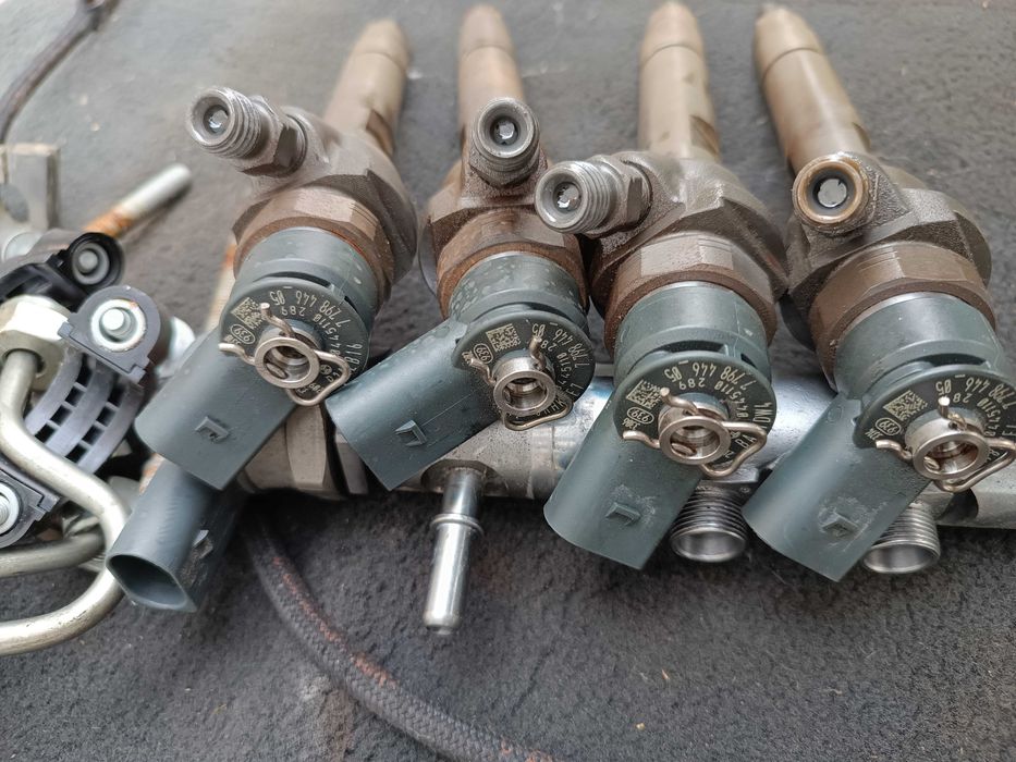 Помпа цп4 дюзи и реил BMW