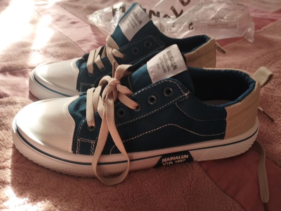 Продам Кеды новые !