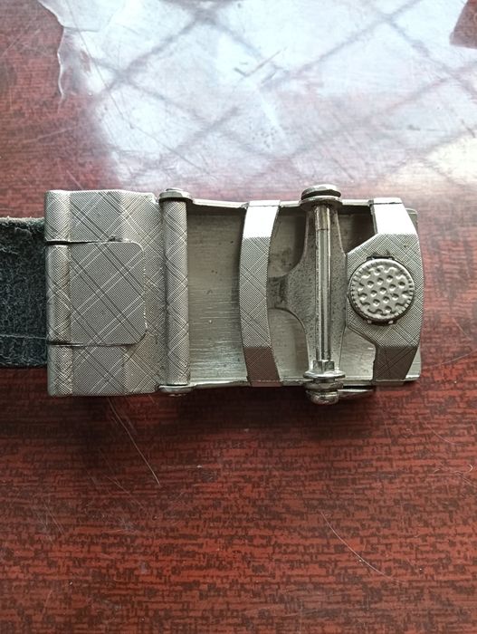 Продаётся ремень RIFLE за 26000т