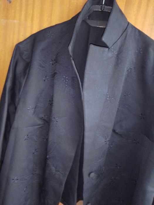 Дамски костюми, сака, манто