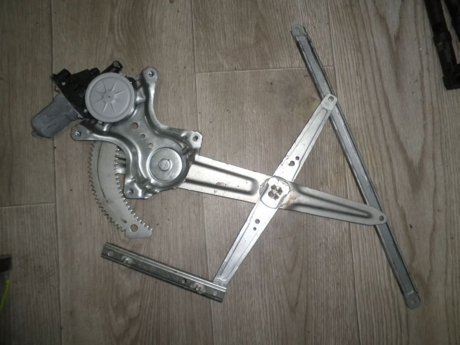 Macara cu motoras geam stanga fata Mitsubishi Outlander 2018 5713A385 262100-5380