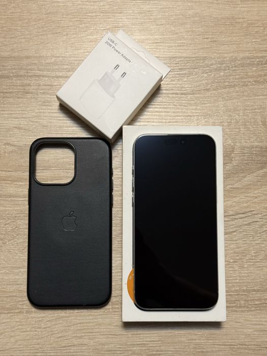 iPhone 15 Pro Max White Titanium 1TB – Ca Nou + Husă Apple + Încărcător 20W