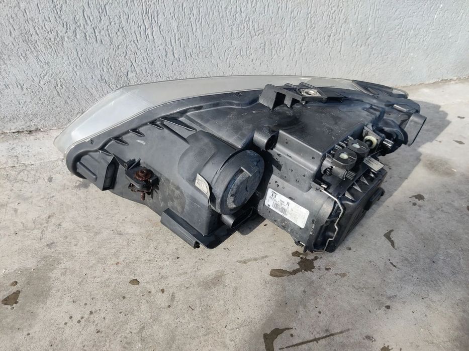 Far faruri halogen stanga / dreapta Seat Exeo 3R1941005E / 3R1941006E