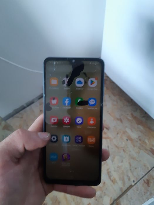 Продам телефон Samsung a12