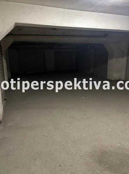 Продава се Тристаен апартамент в Пловдив, Център - 190 кв.м за 1383 €/кв.м - Снимка #15
