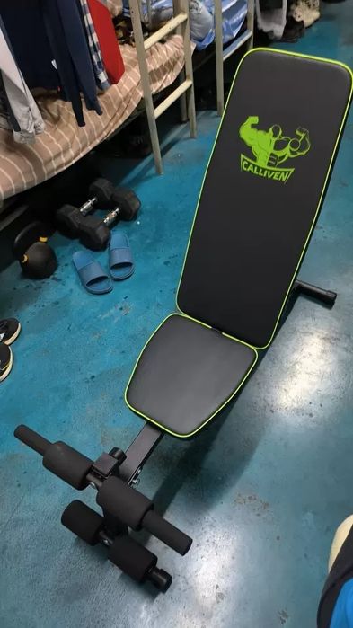 Фитнес лежанка CALLIVEN