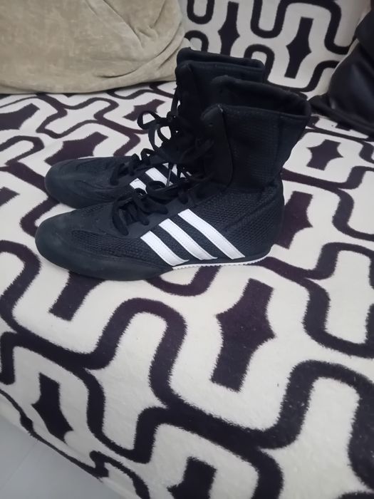 Vand ghete adidas pt  lupte d au box