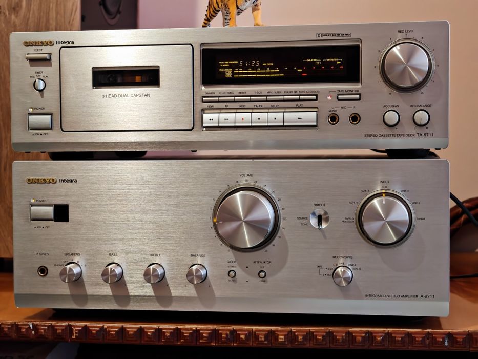 Onkyo Integra Luxury Series A-9711. Amplif.  superb. Atenție la anunț. Preț fix !