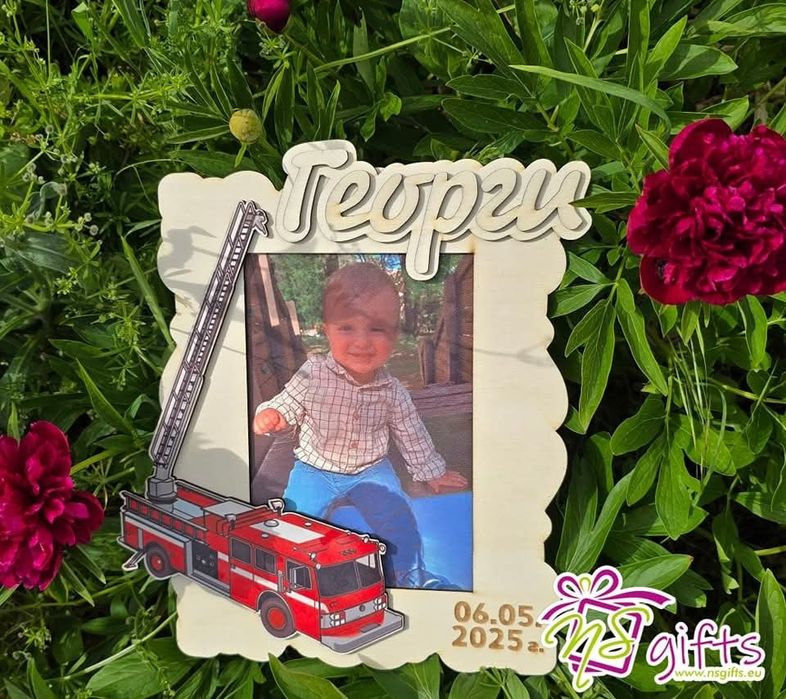 Бебешка визитка от дърво