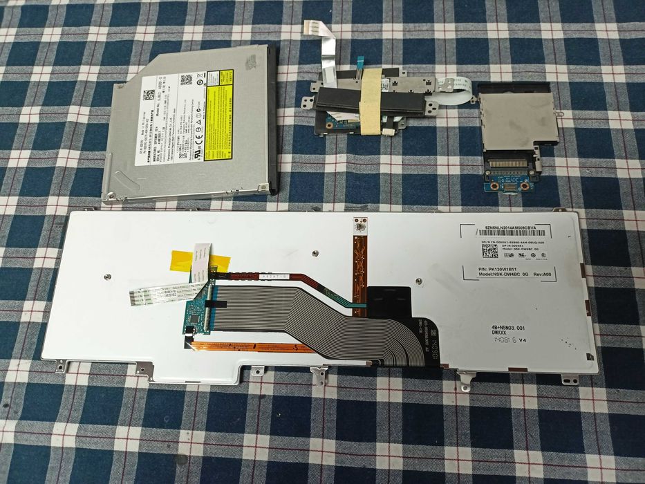 Elemente Dell Precision M2800