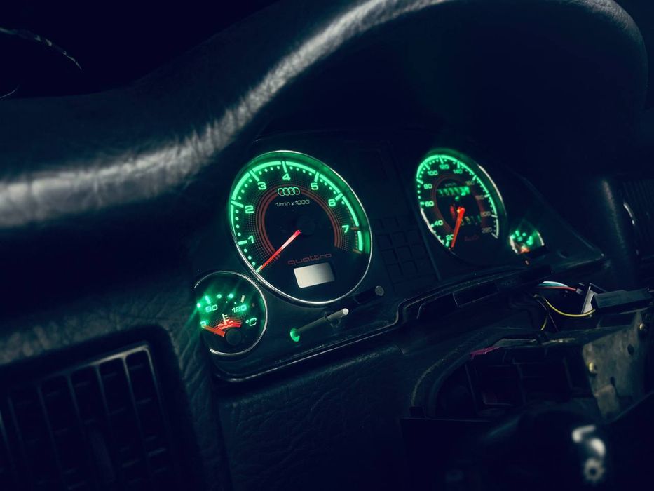 щиток ауди 80/100