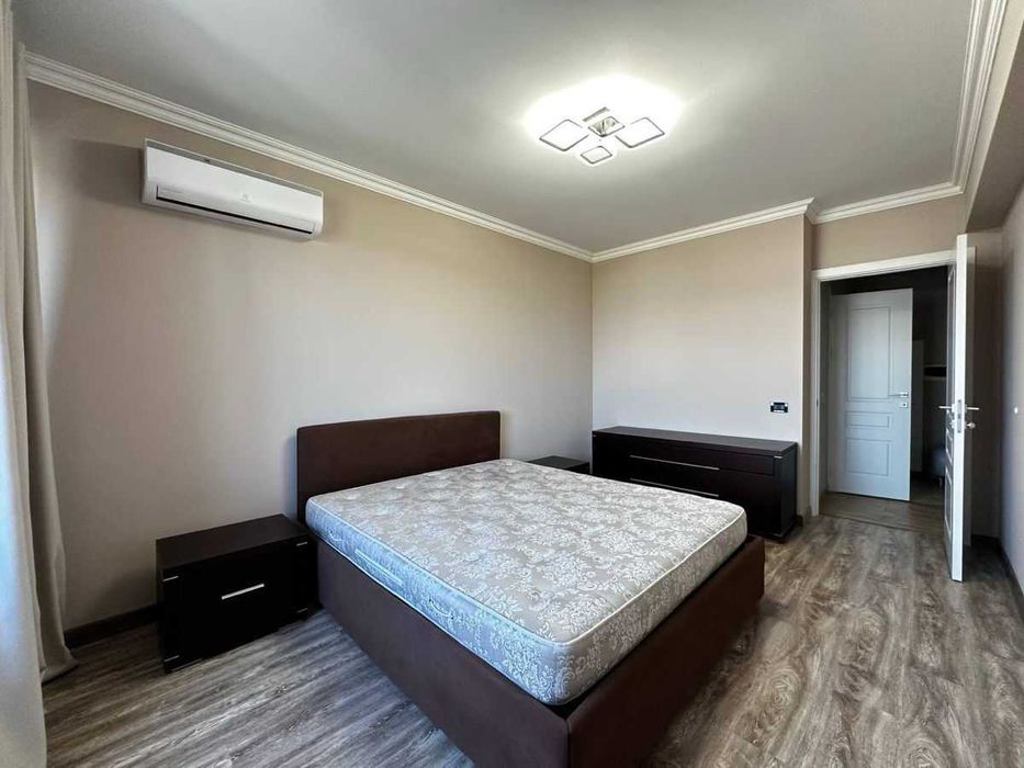 Дава се под наем Двустаен апартамент в София, Кръстова вада - 67 кв.м за 650 € - Снимка #1