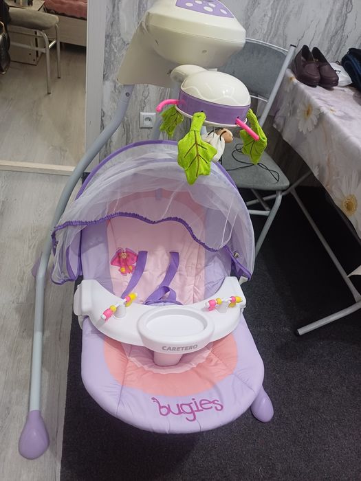 Продаётся фирменный шезлонг люлька электронная