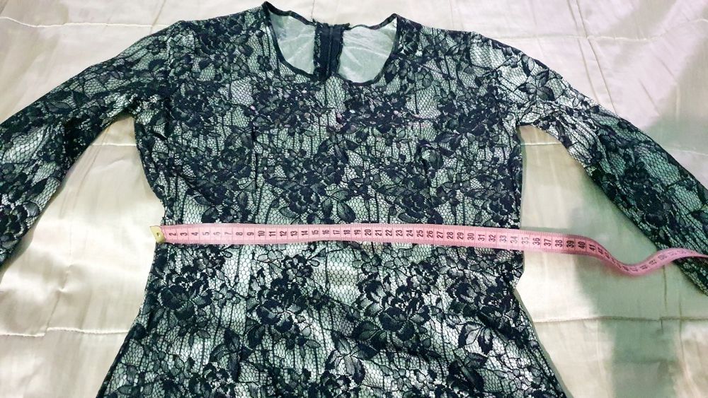 Rochie elegantă neagră dantelă midi mulată ocazie nuntă petrecere M S L elastică