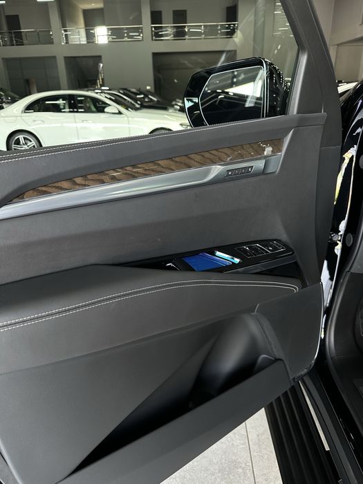 Cadillac escalade 2026 sport platinum