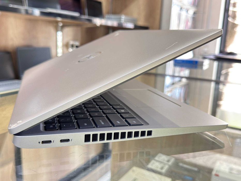 DELL Latitude 5520 Intel Core i5-1135G7 озу16гб 256ssd