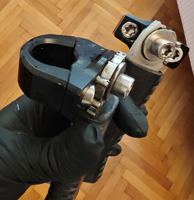 Scărițe Wunderlich crashbar/highway pegs pentru BMW