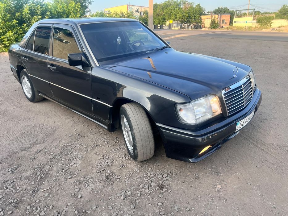 Продам Мерседес 124