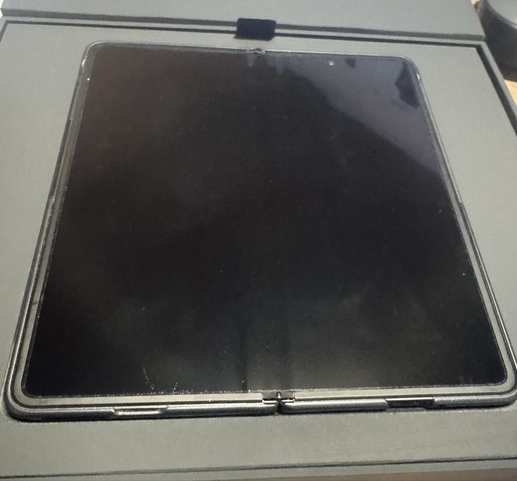 Honor Magic V3 с гаранция