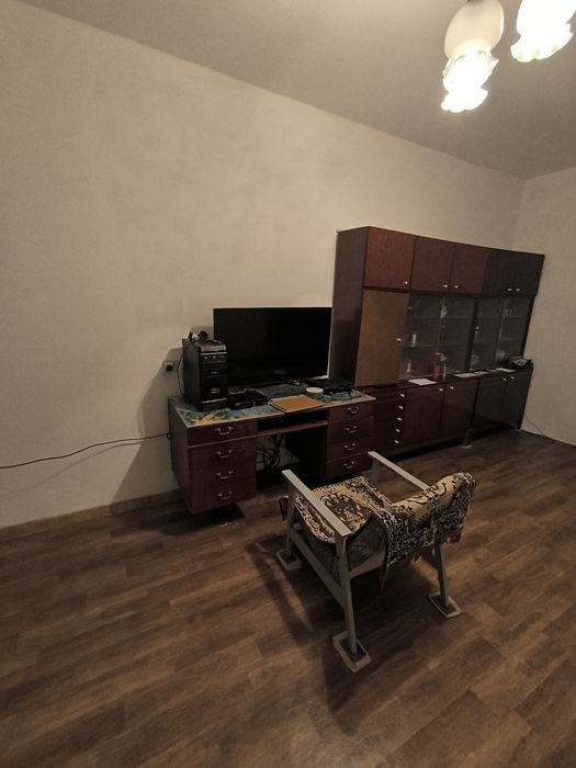 Дустлик. 2 х комнатную квартиру 4/9 ремонт средний. Лифтовая. Акфа