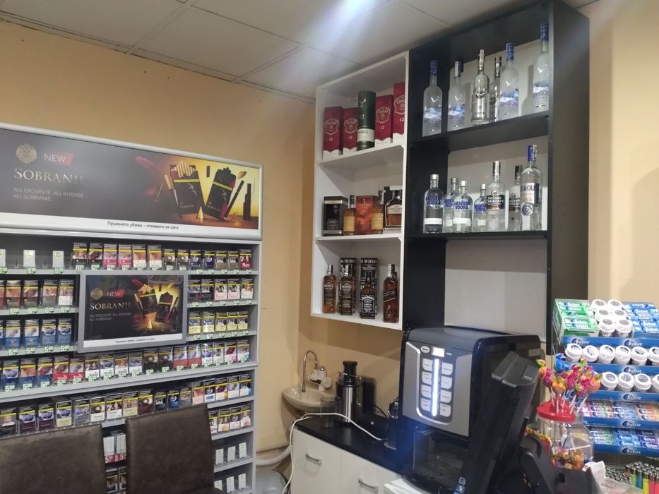 Стелажи за табако\магазин