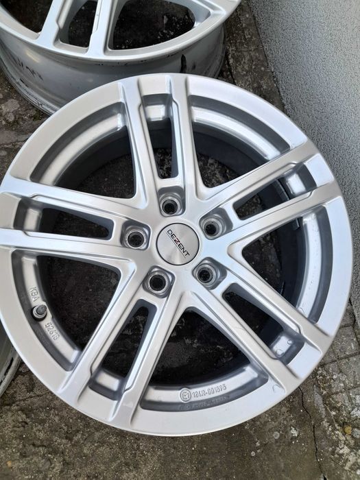 Продава алуминиеви джанти с датчици  ,като нови,16 цола MB C Klasse,VW,Audi,Шкодa