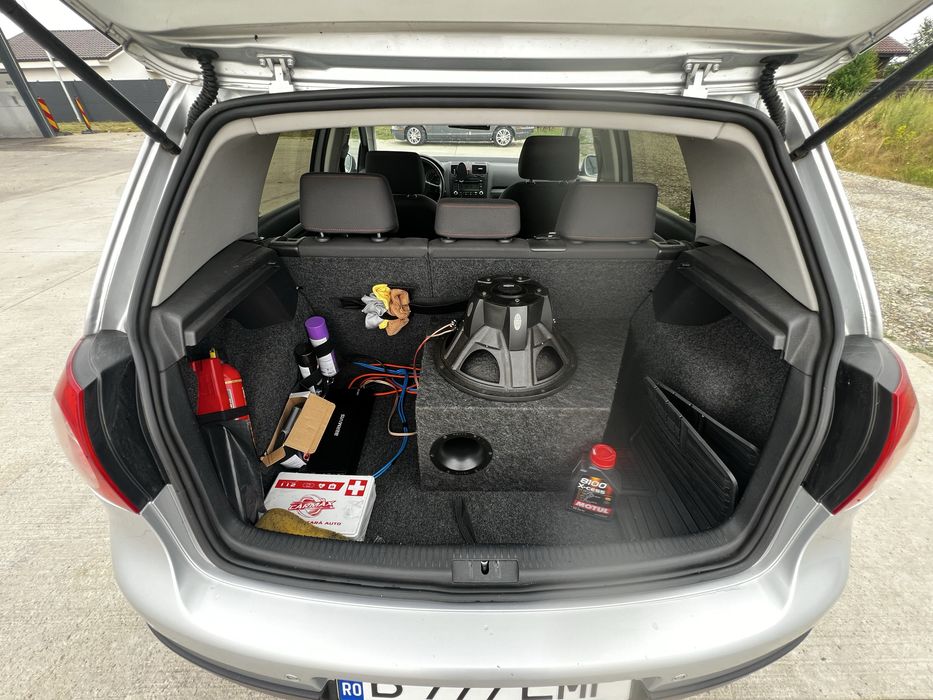 VW Golf 5 Goal 1.6 FSI 2006 | Încălzire scaune | 2 seturi roți NOI.                    (nu skoda, opel, peugeot, renault, bora, jetta, kia, honda)